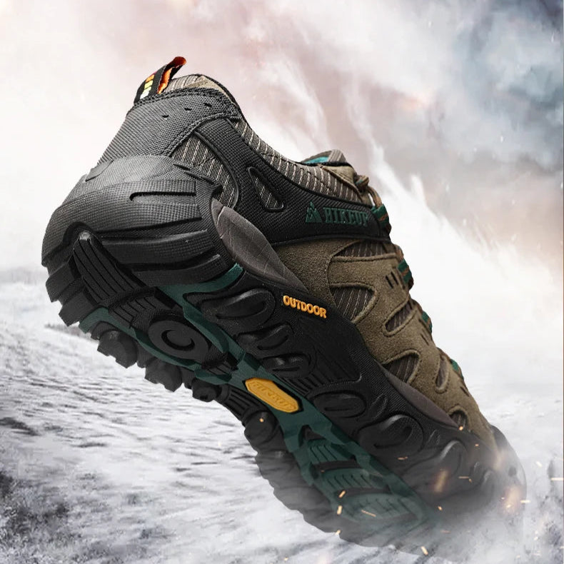 Chaussures de randonnée daim et cuir résistant